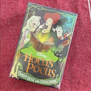 Disney Hocus Pocus Tarot Deck - Green, Red, Black